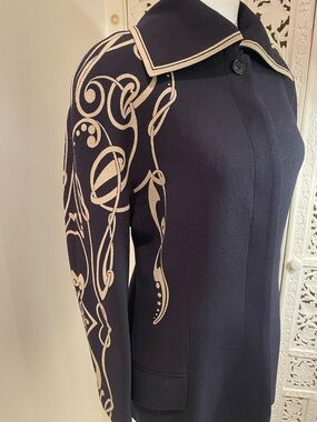 1980s RARE GIANNI  VERSACE   navy  jacket with beige  Accents